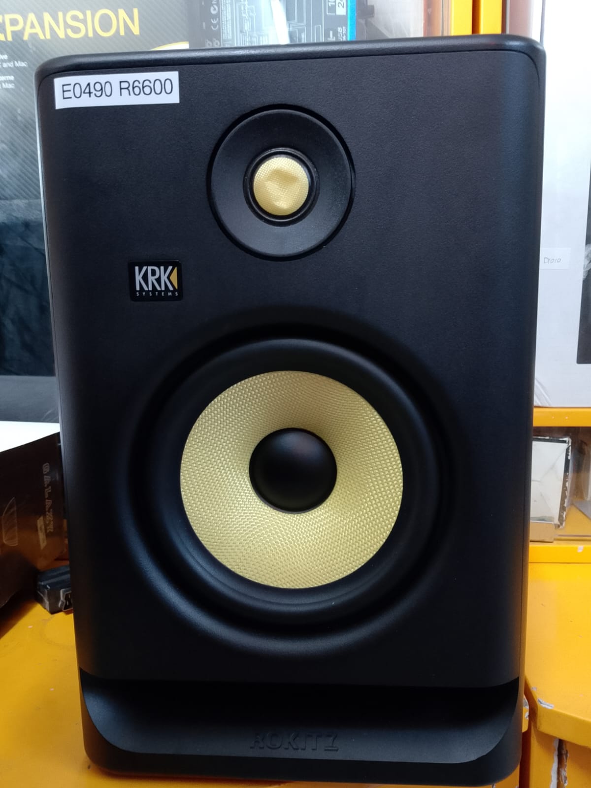 ROKIT STUDIO MONITORS
