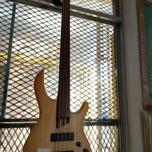 CORT BASS GUITAR